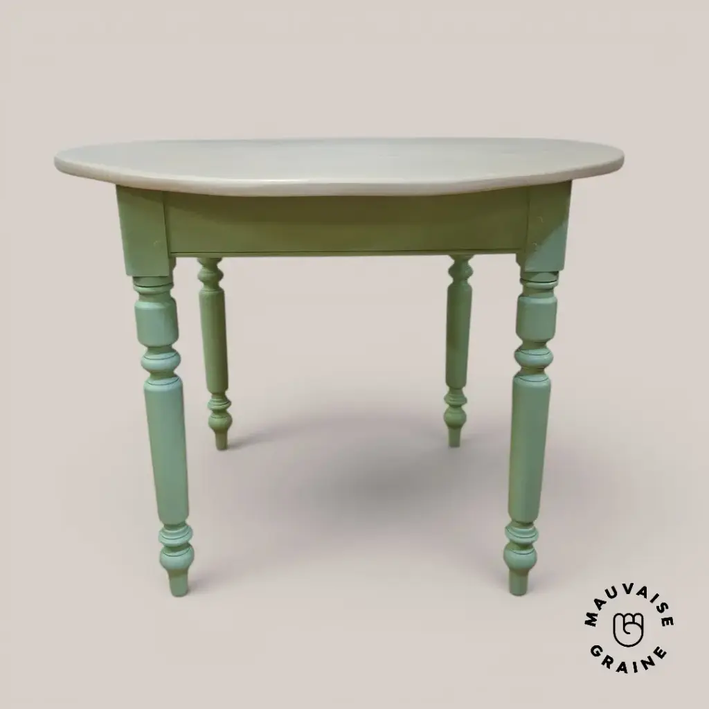 Table ronde relookée Matcha (Vendu)