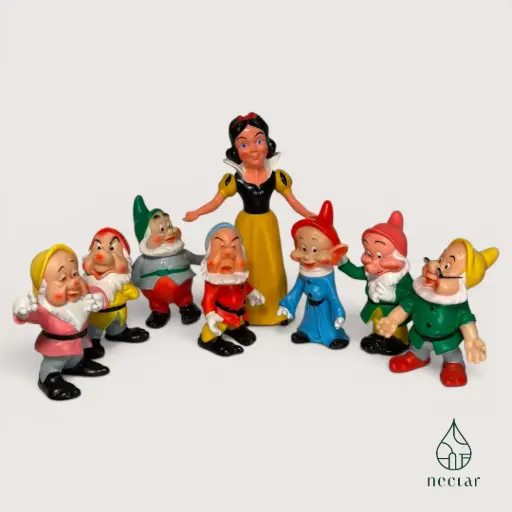 [C/01/260706] Figurines Blanche-Neige et les Sept Nains, 1973 (Vendu)