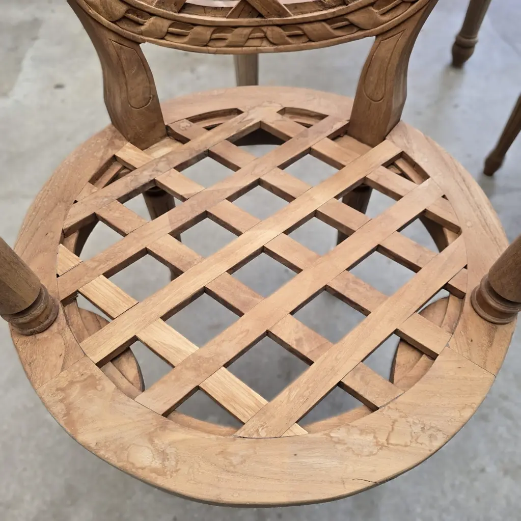 Avant- Assise tachée.webp