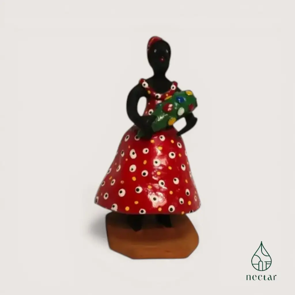 Figurine en terre cuite peinte