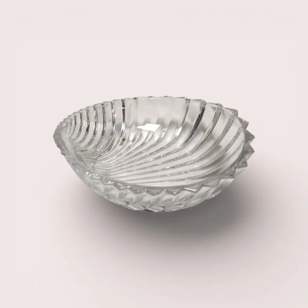 Coupe ovale en cristal taillé