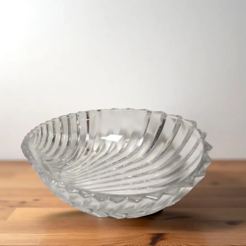 Coupe ovale en cristal taillé