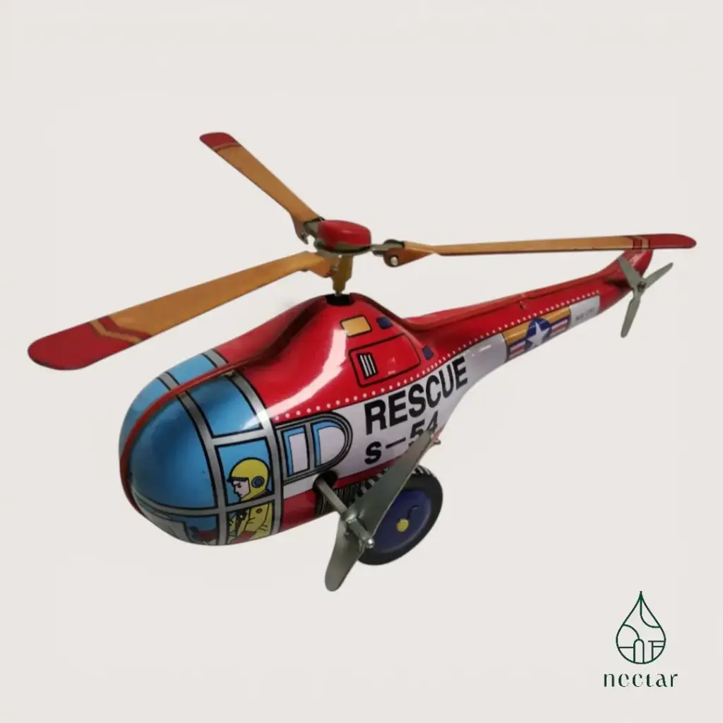 Hélicoptère mécanique en tôle
