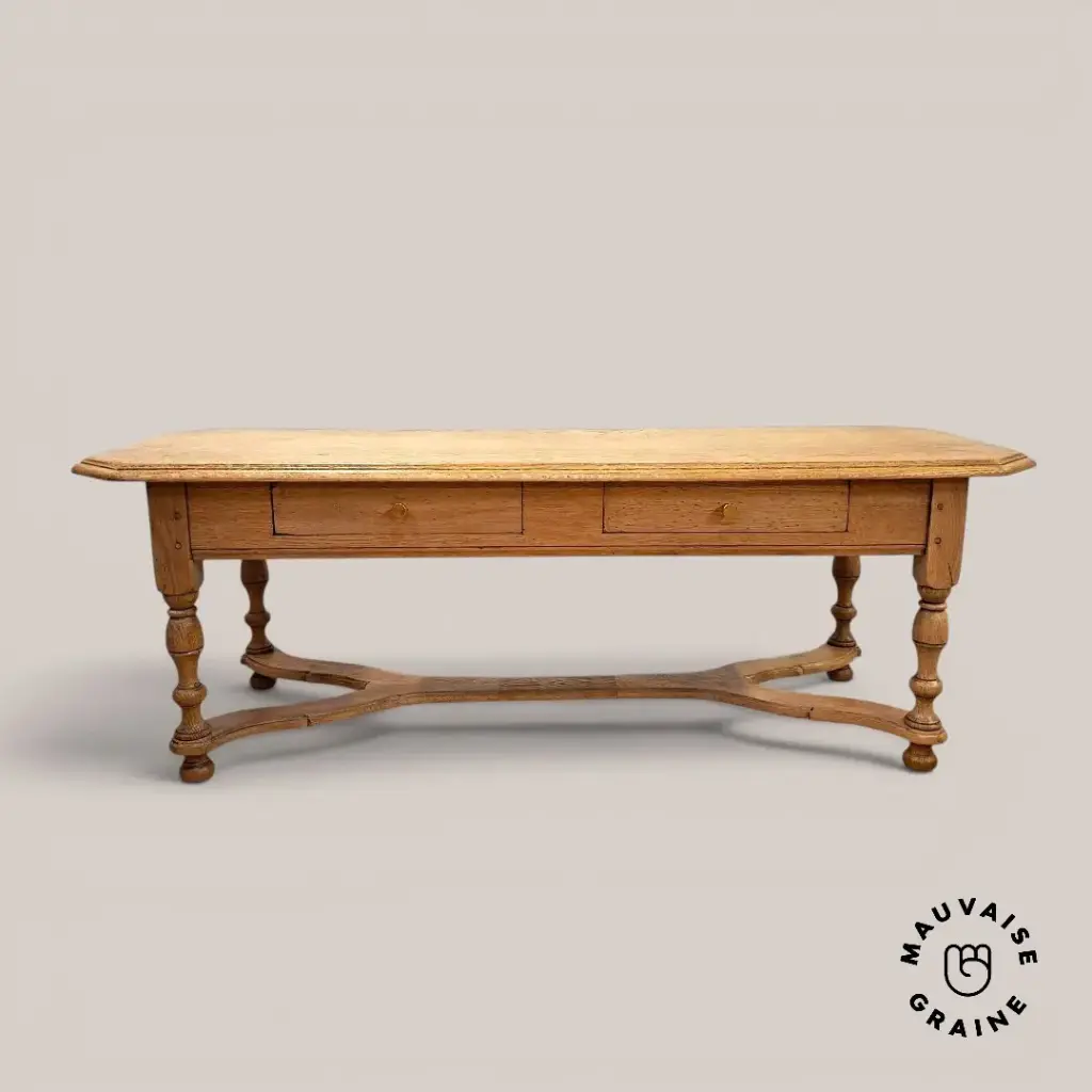 Table basse en chêne massif avec 2 tiroirs (Vendu)