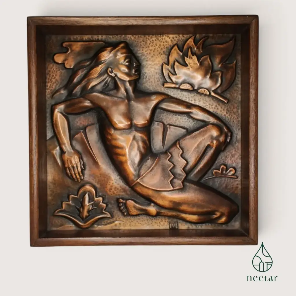 Panneau mural cuivre repoussé figurine féminine