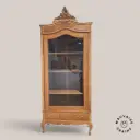 Vitrine sculptée - chêne massif - 1 tiroir