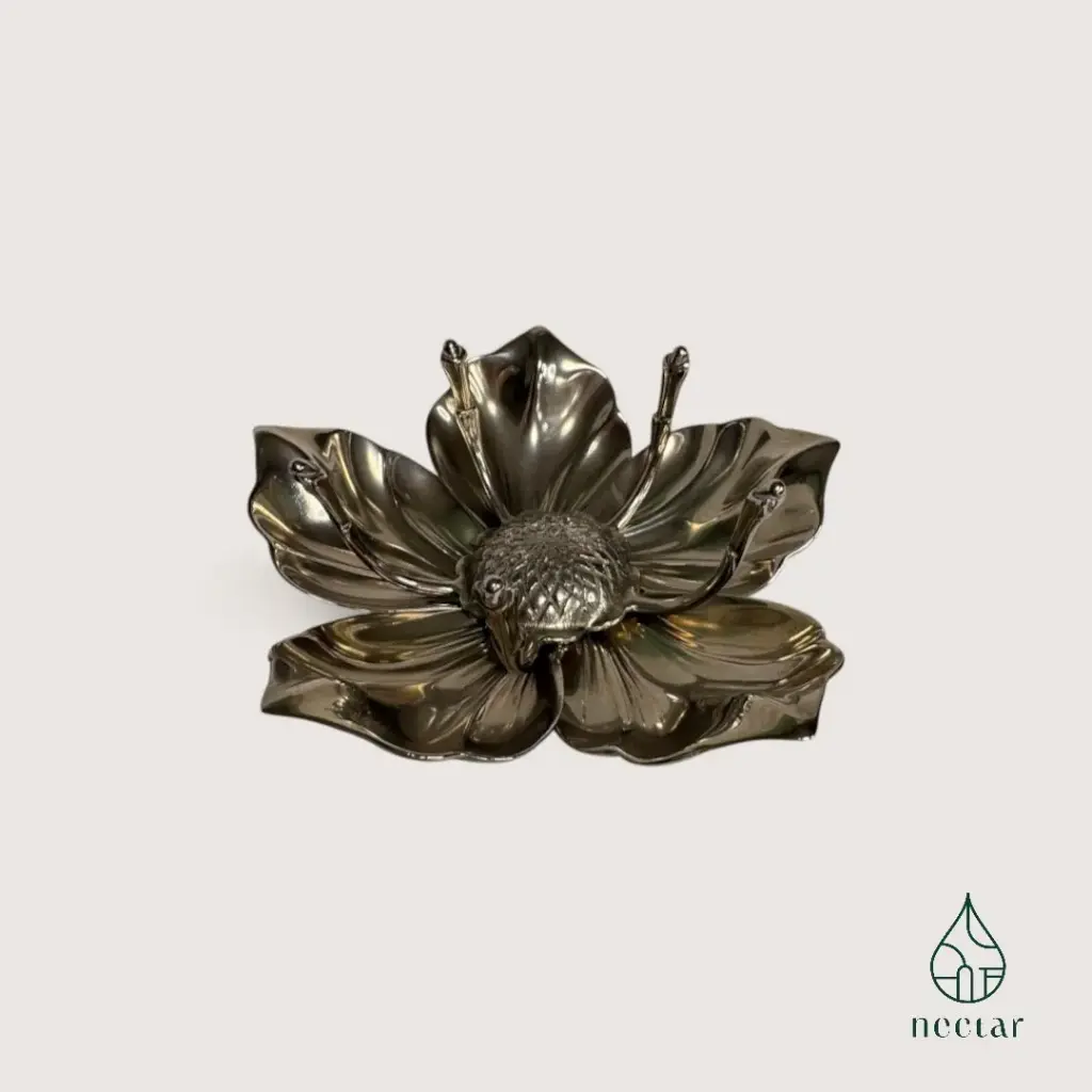 Cendrier fleur en métal argenté