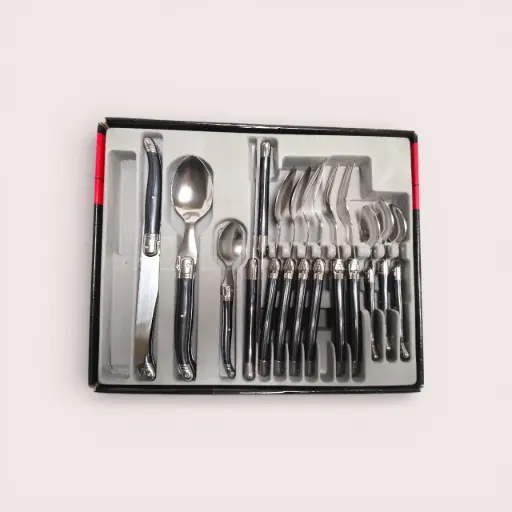 Service de couverts Laguiole 16 pièces