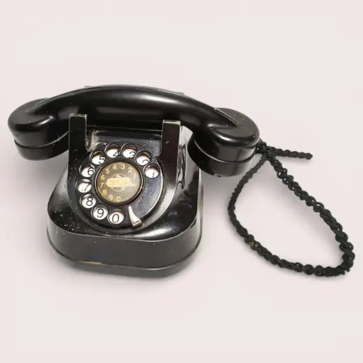 Téléphone à cadran noir ATES