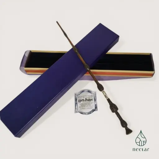 [C/04/260413] Baguette magique Albus Dumbledore – Réplique officielle The Noble Collection / Harry Potter