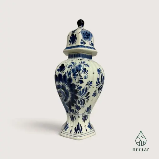 [C/01/260811] Potiche Delft bleue et blanche