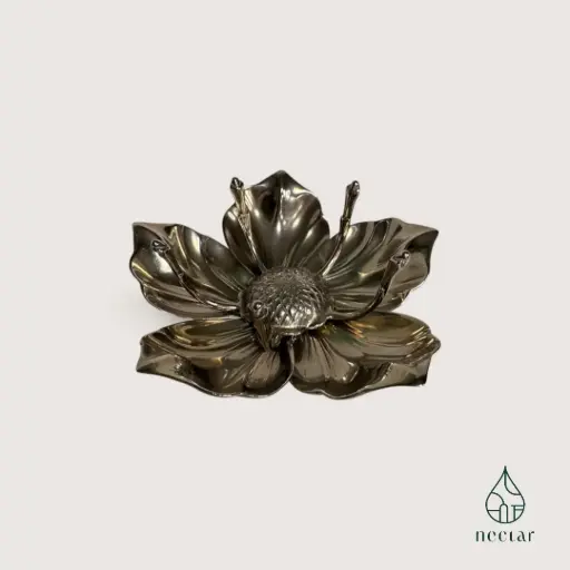 [C/03/260817] Cendrier fleur en métal argenté